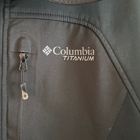 Columbia Titanium Men's Size XL Performance Jacket - Picture 2 of 9